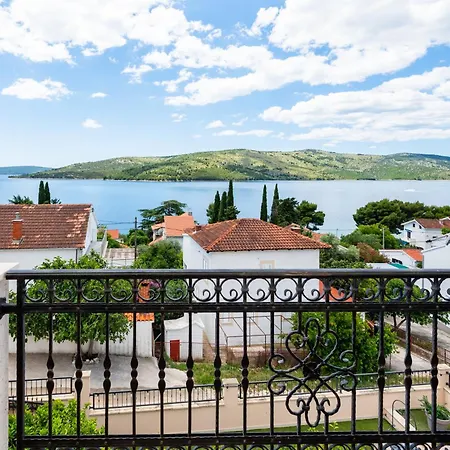 Sea View Apartman *