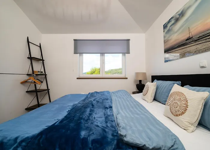 Sea View Apartment Seget Vranjica