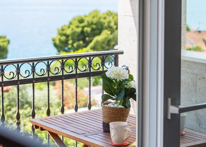 Sea View Apartment Seget Vranjica